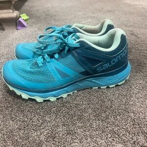 Salomon Women's Teal Athletic Shoes